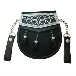 Semi-dress sporran Black Pelt Blackskin Antique Wave Knot-work plate